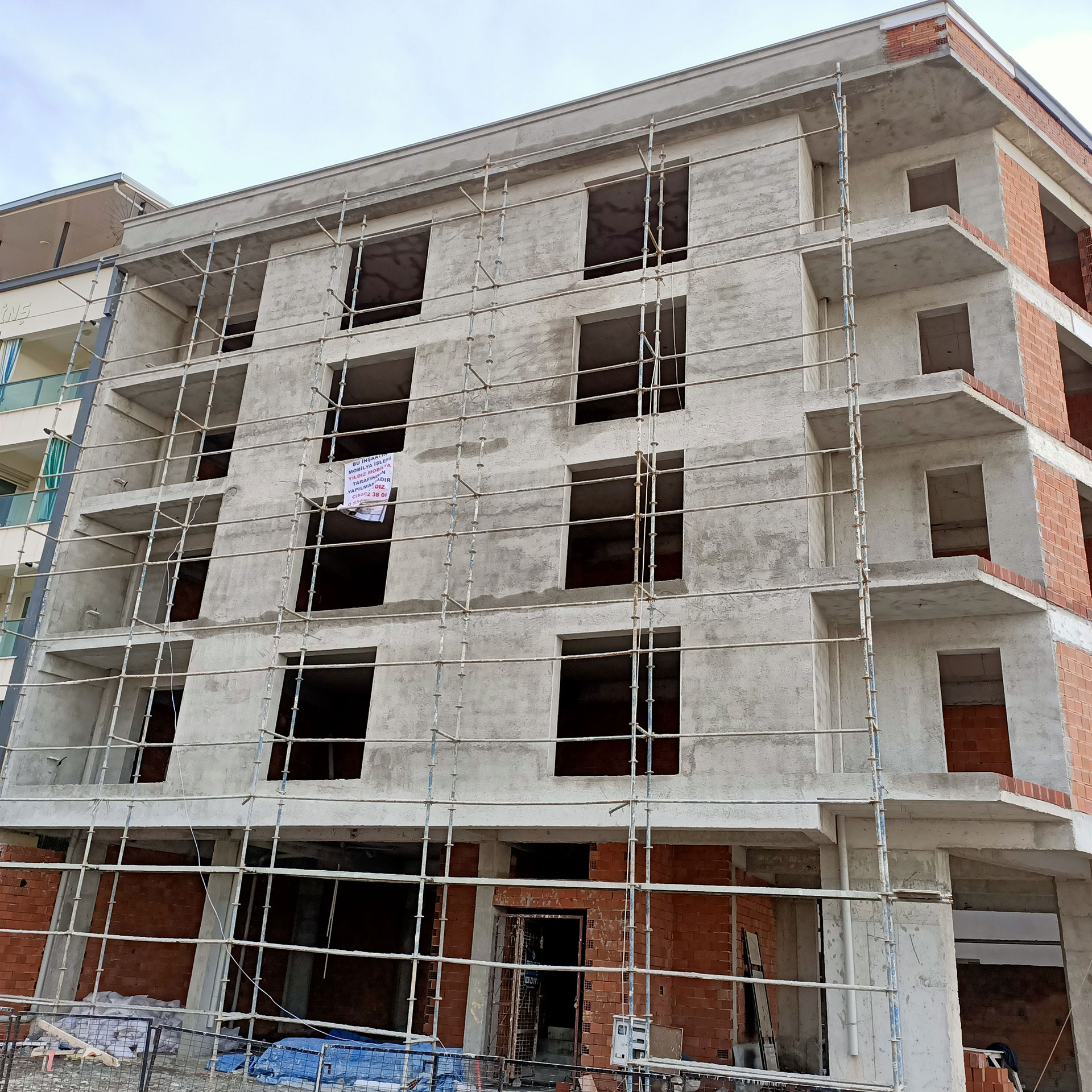 Yunusemre Türkoğlu 5 Apartmanı